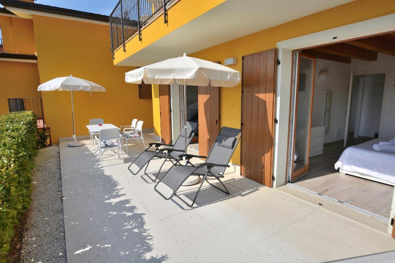 Red Apartment In Marciaga Di Costermano Εξωτερικό φωτογραφία