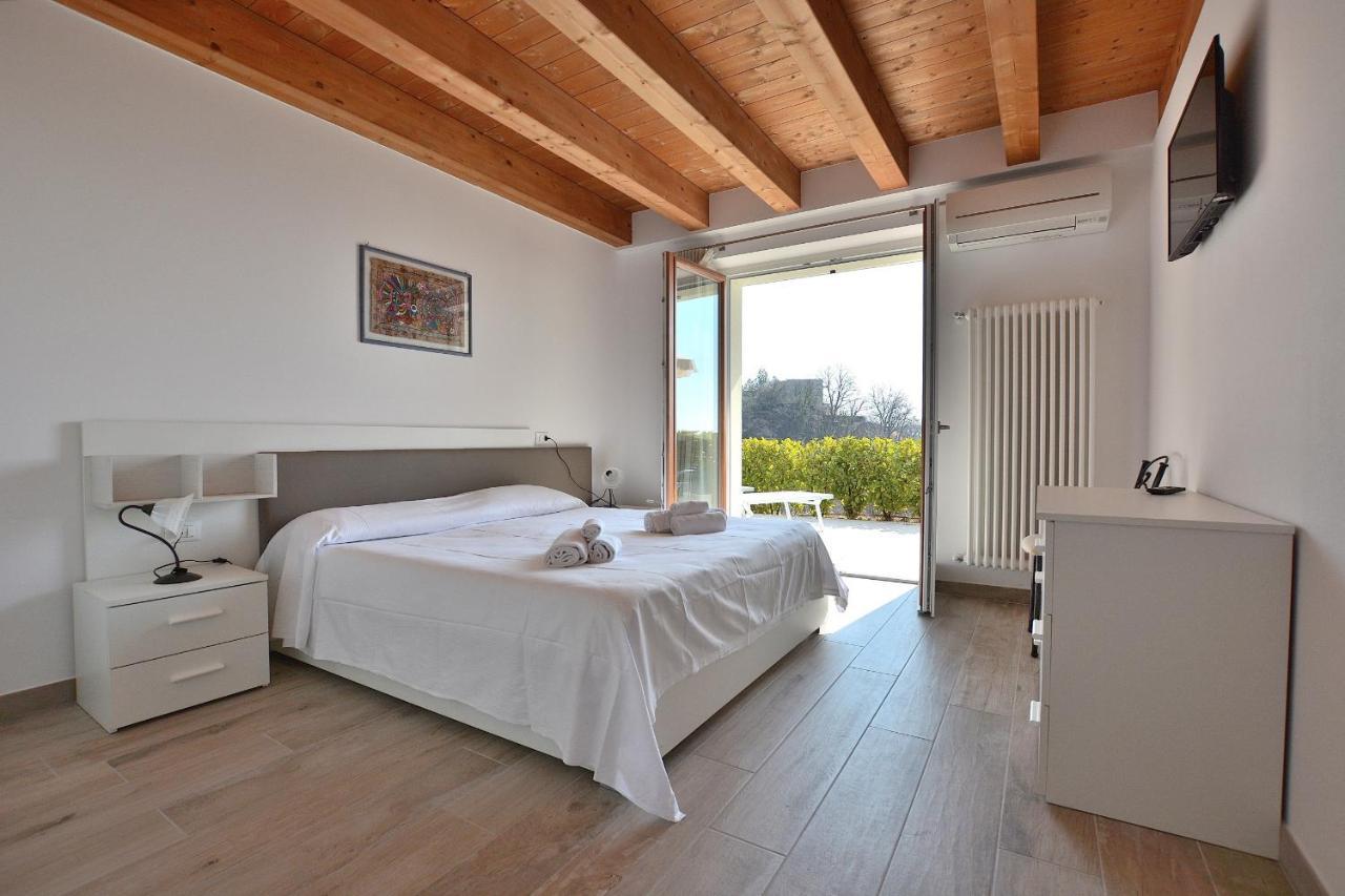 Red Apartment In Marciaga Di Costermano Εξωτερικό φωτογραφία