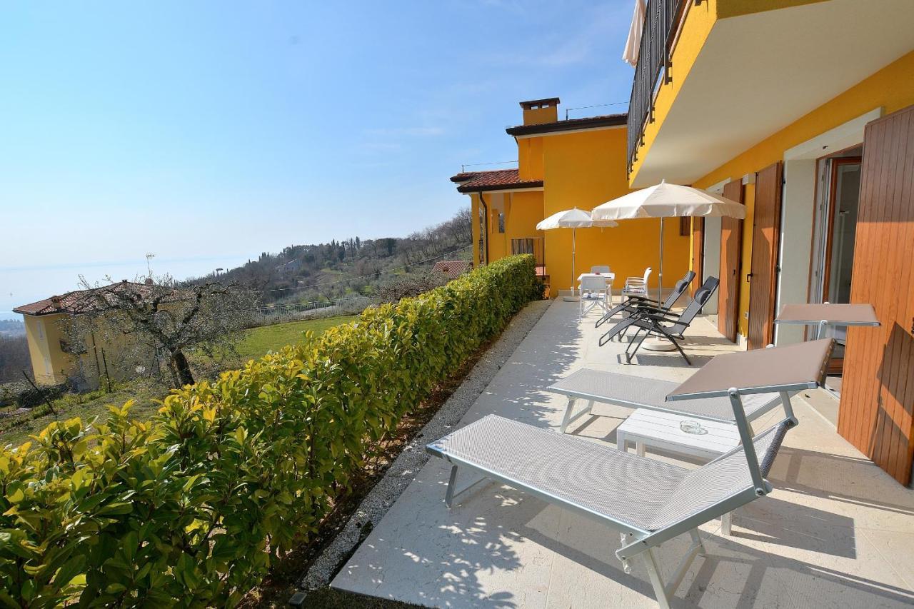 Red Apartment In Marciaga Di Costermano Εξωτερικό φωτογραφία